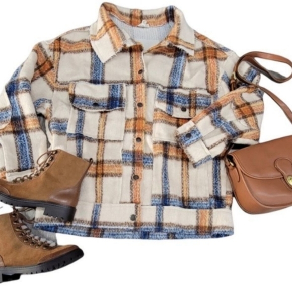 NEW POL PLAID SHACKET - Picture 8 of 16